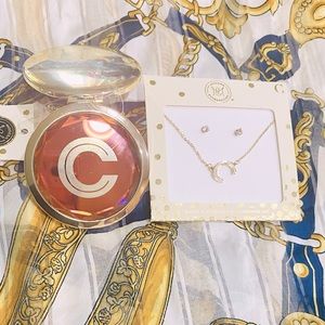 C necklace and compact mirror